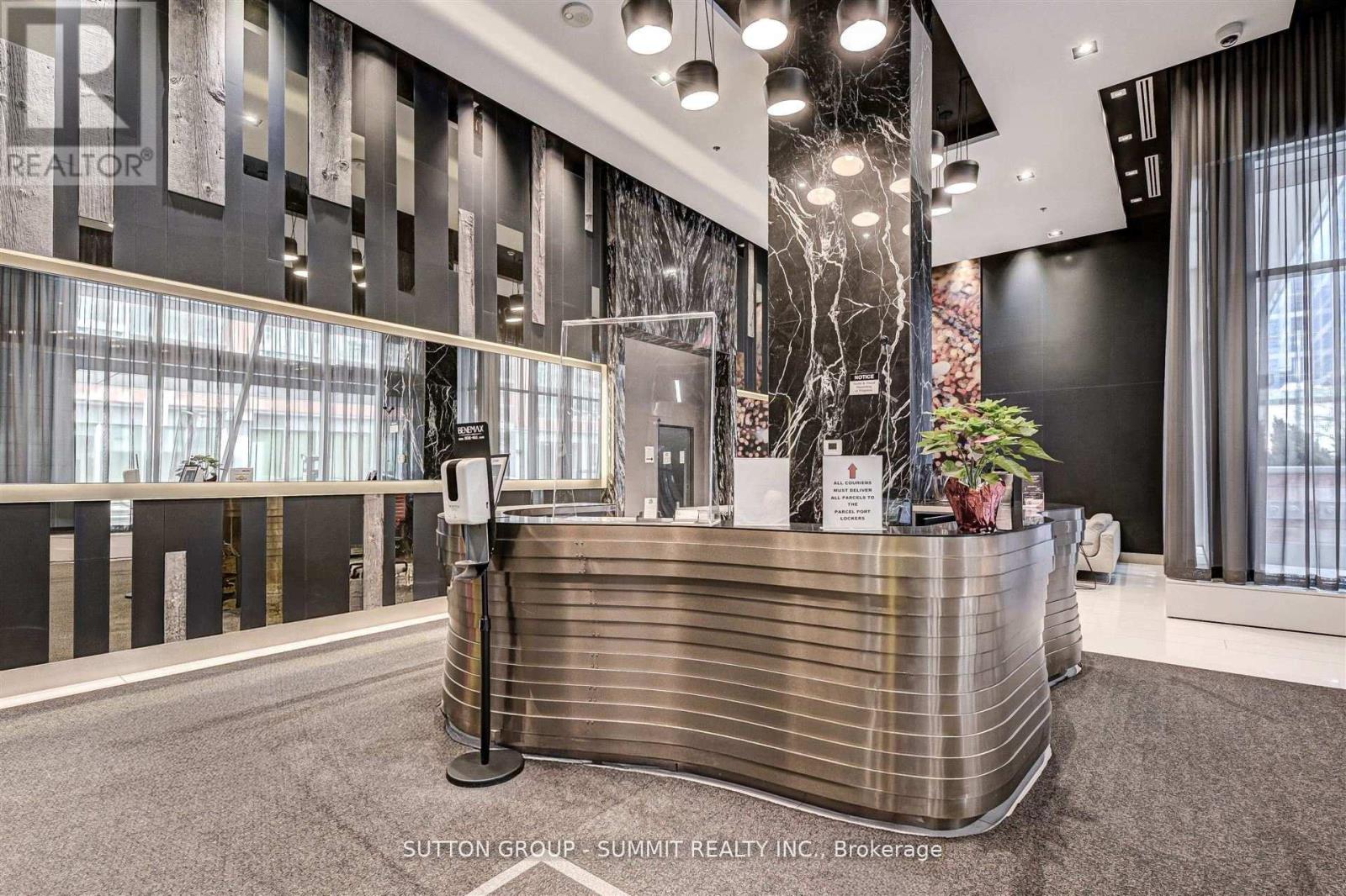 1008 - 30 Nelson Street, Toronto, Ontario  M5V 0H5 - Photo 7 - C12483840