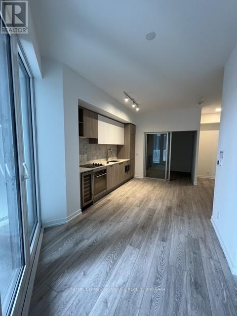 707 - 2020 Bathurst Street, Toronto, Ontario  M5P 0A6 - Photo 2 - C12483894