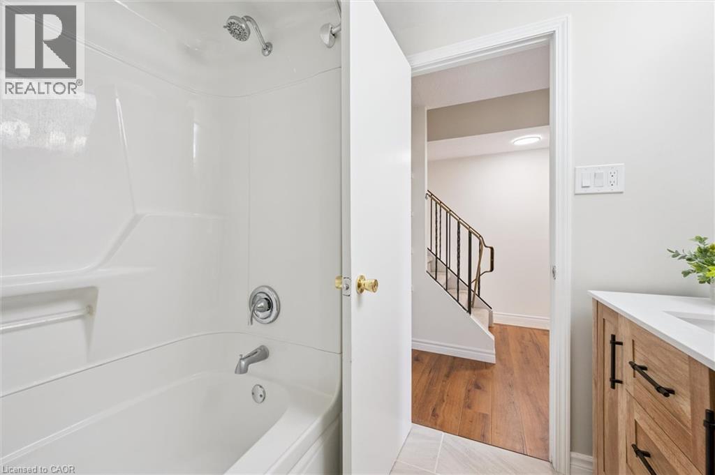 100 Bluevale Street N Unit# 29, Waterloo, Ontario  N2J 4M9 - Photo 30 - 40782163