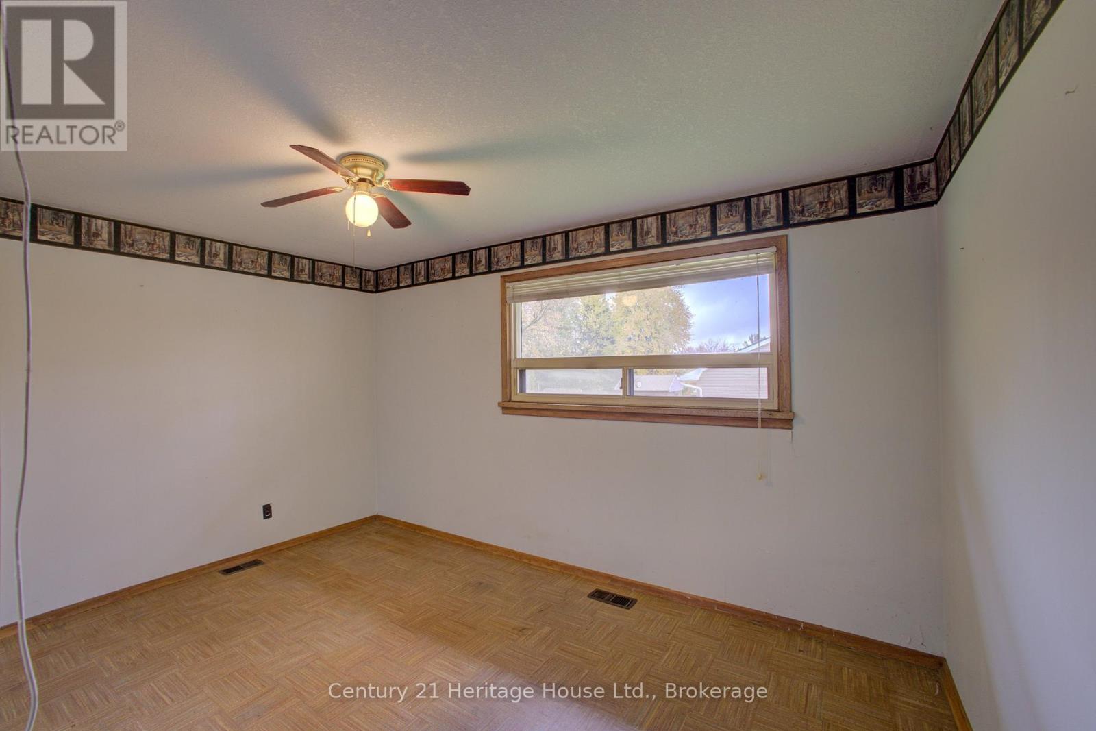 58 Allan Street W, Minto, Ontario  N0G 1M0 - Photo 15 - X12483924