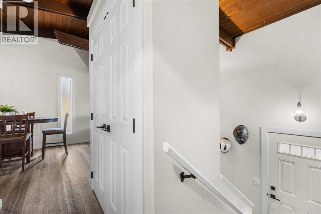 615 Sabrina Road Sw, Calgary, Alberta  T2W 1Y7 - Photo 11 - A2256368