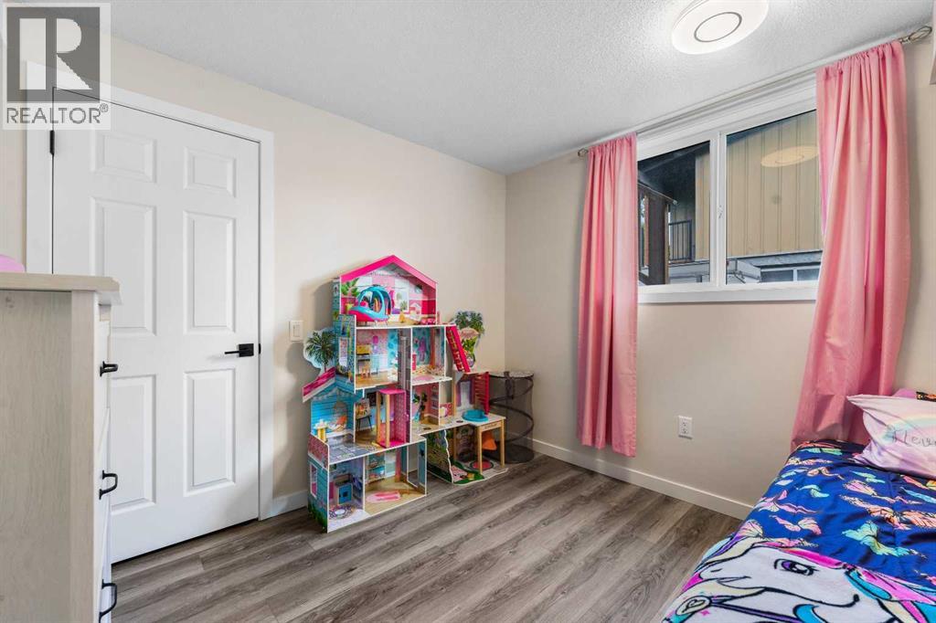 615 Sabrina Road Sw, Calgary, Alberta  T2W 1Y7 - Photo 15 - A2256368