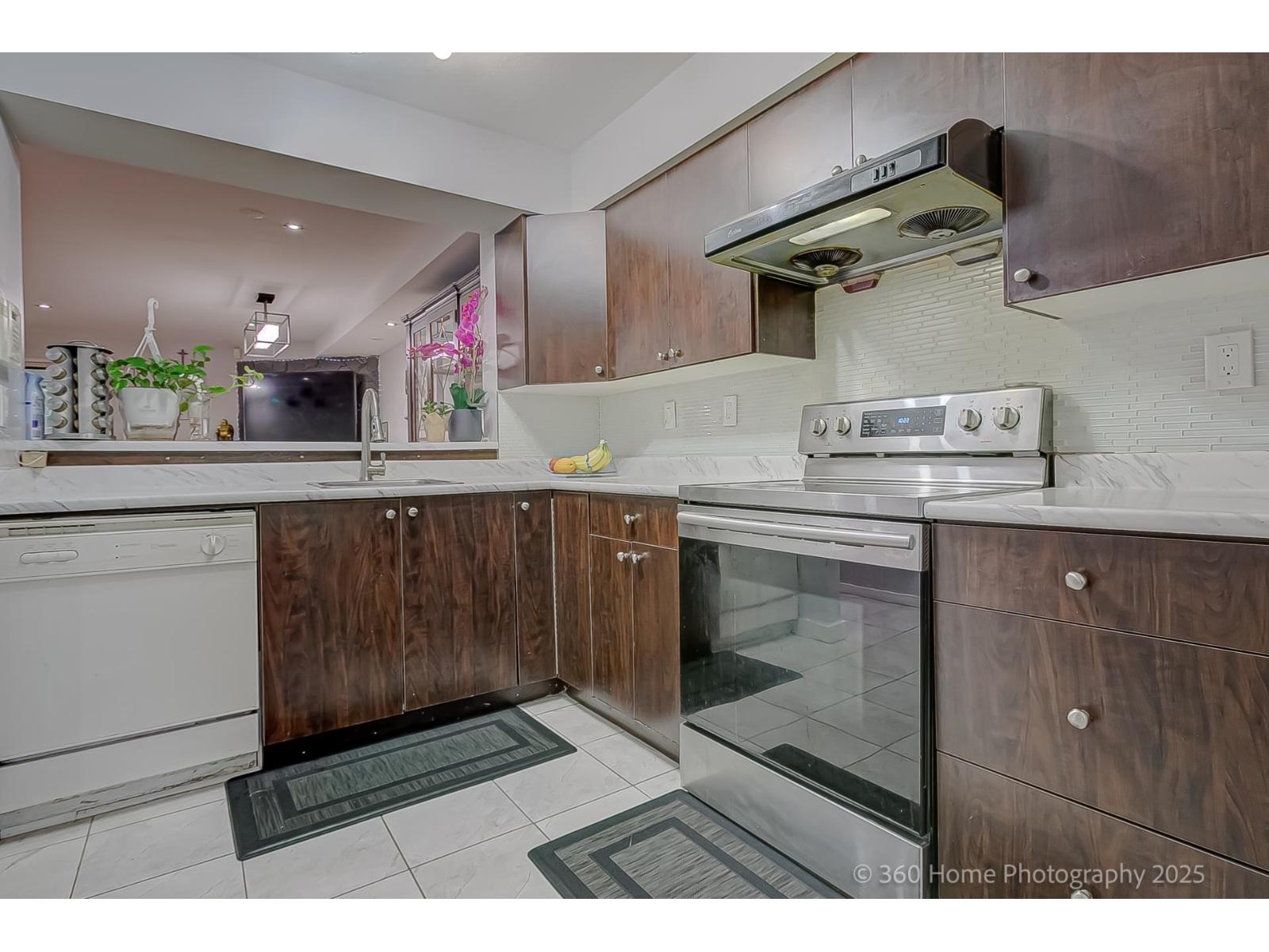 35 7533 140 Street, Surrey, British Columbia  V3W 5J9 - Photo 9 - R3062022