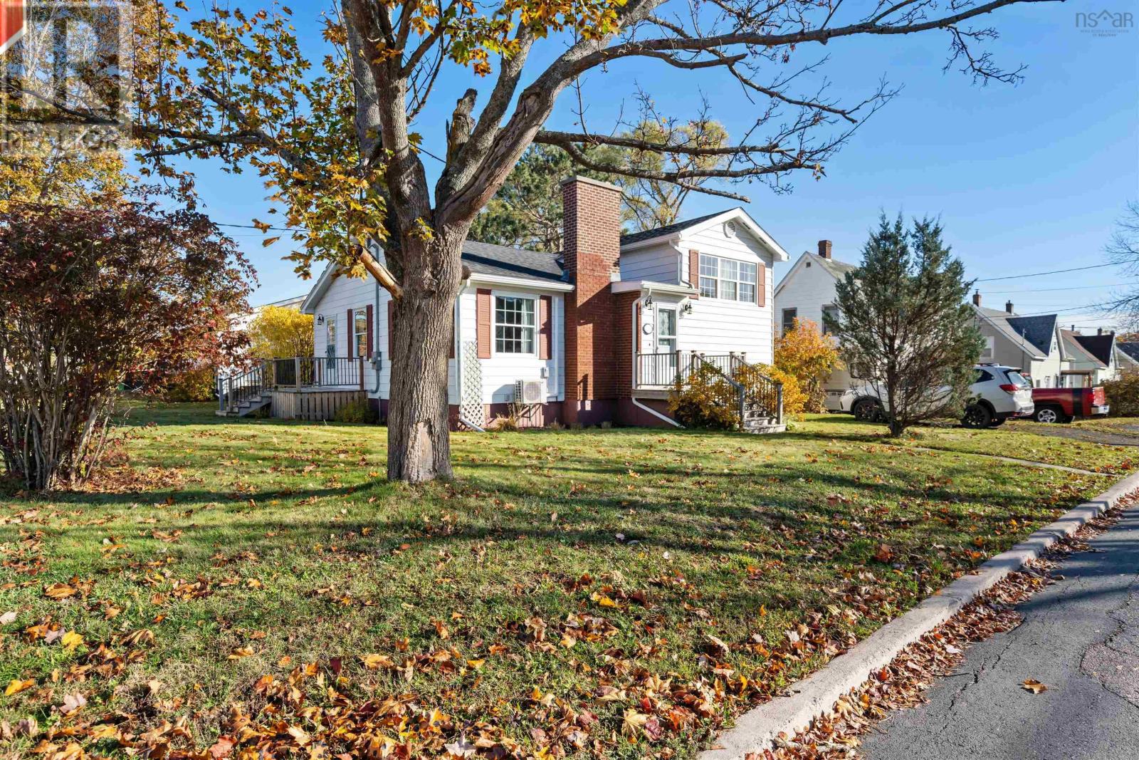 26 Coll Avenue, Stellarton, Nova Scotia  B0K 1S0 - Photo 1 - 202526600