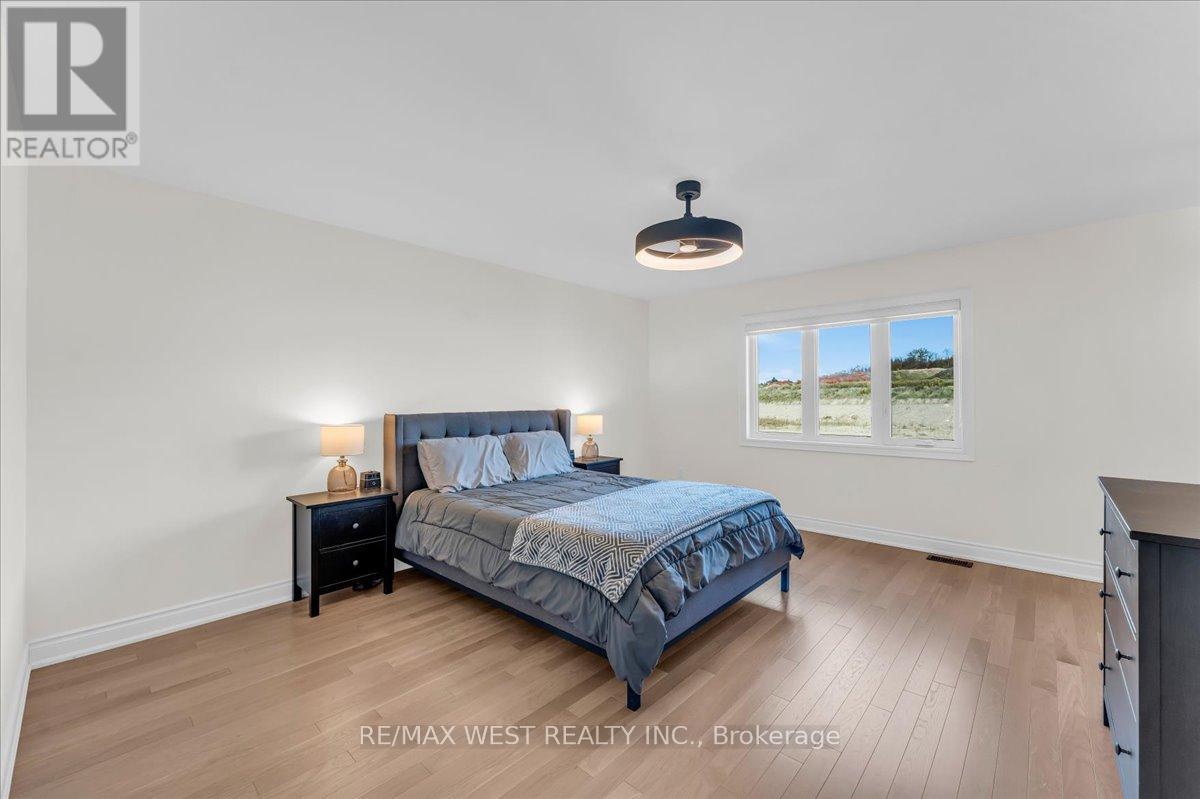 16 Janes Crescent, New Tecumseth, Ontario  L9R 0T2 - Photo 43 - N12483775