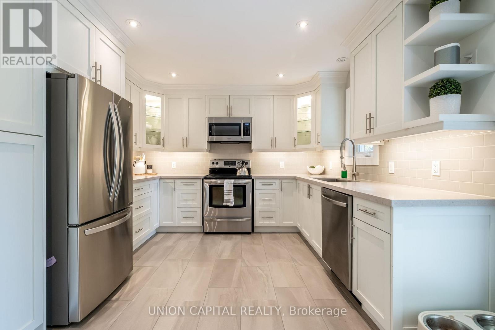 26 Pegg's Crescent, East Gwillimbury, Ontario  L9N 1B3 - Photo 11 - N12483810