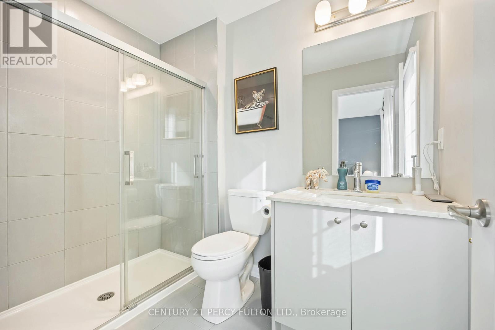 102 Lyall Stokes Circle, East Gwillimbury (Mt Albert), Ontario  L0G 1M0 - Photo 13 - N12483833
