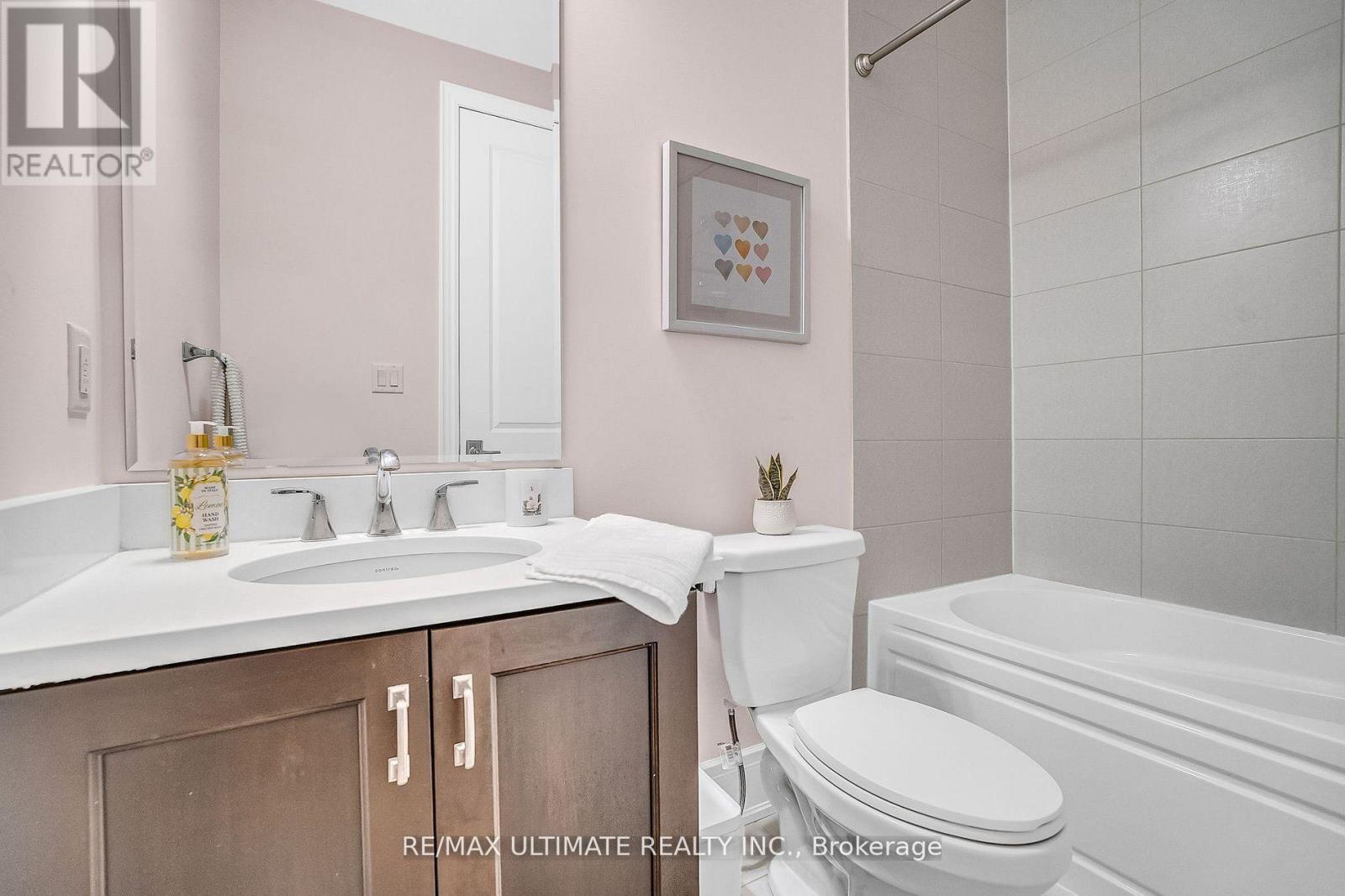 60 Cairns Gate, King, Ontario  L7B 0P5 - Photo 37 - N12483875