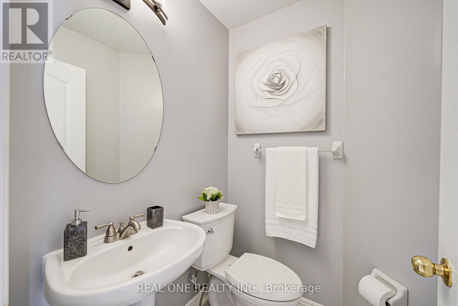 35 Ridgecrest Road, Markham, Ontario  L6C 2V2 - Photo 13 - N12483886