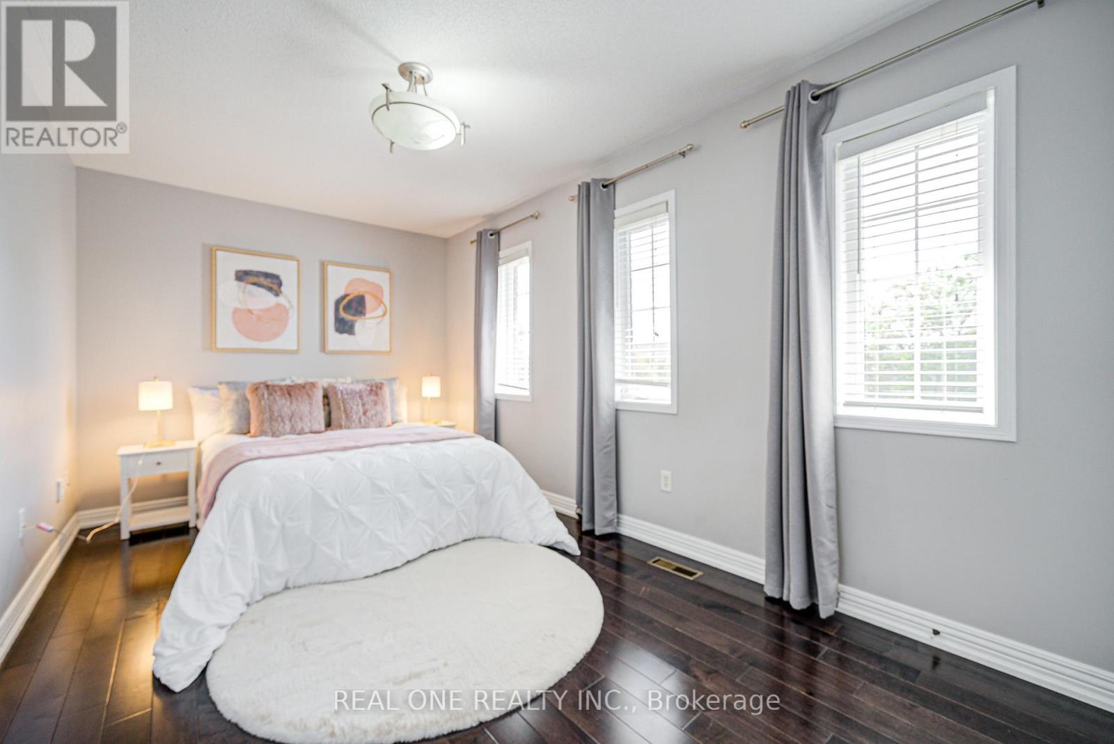 35 Ridgecrest Road, Markham, Ontario  L6C 2V2 - Photo 21 - N12483886