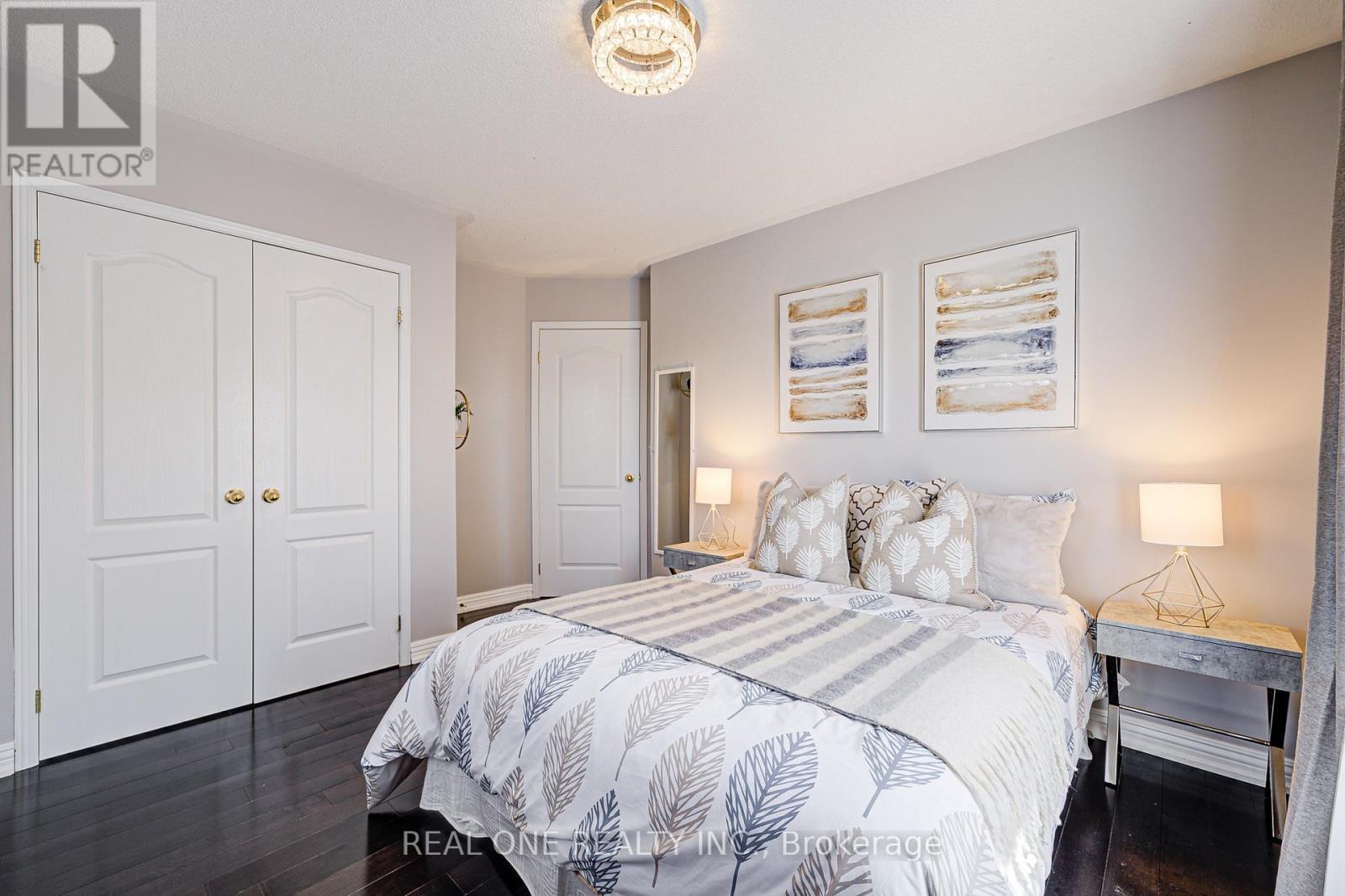 35 Ridgecrest Road, Markham, Ontario  L6C 2V2 - Photo 25 - N12483886