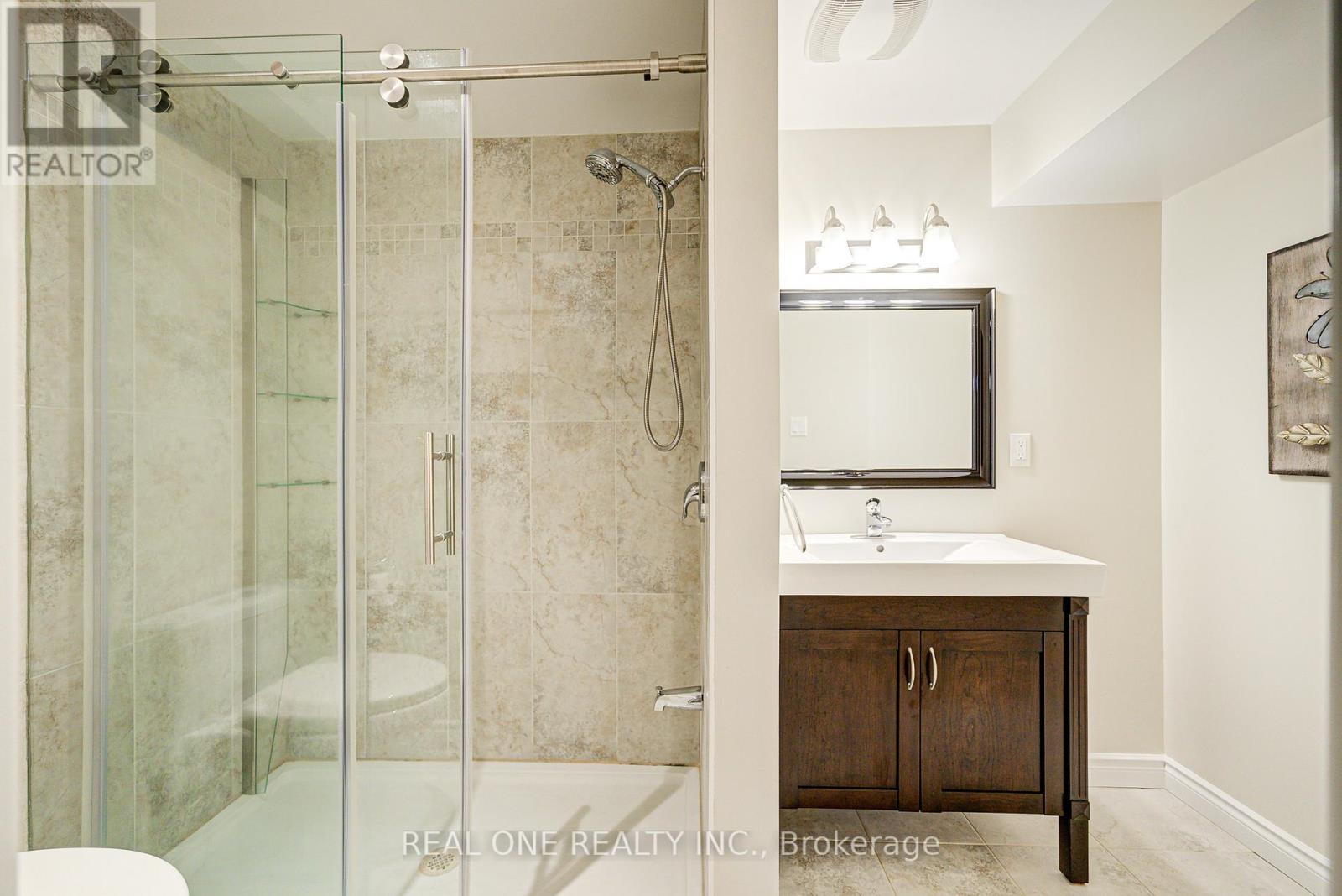 35 Ridgecrest Road, Markham, Ontario  L6C 2V2 - Photo 29 - N12483886