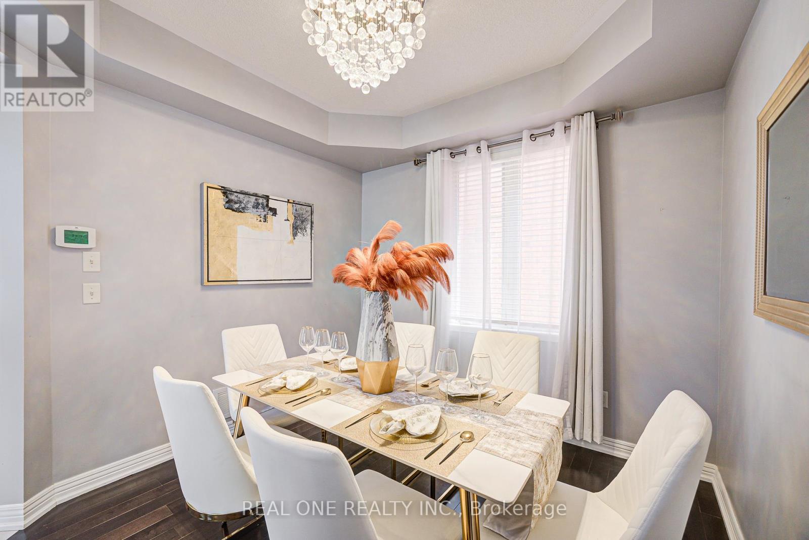 35 Ridgecrest Road, Markham, Ontario  L6C 2V2 - Photo 8 - N12483886