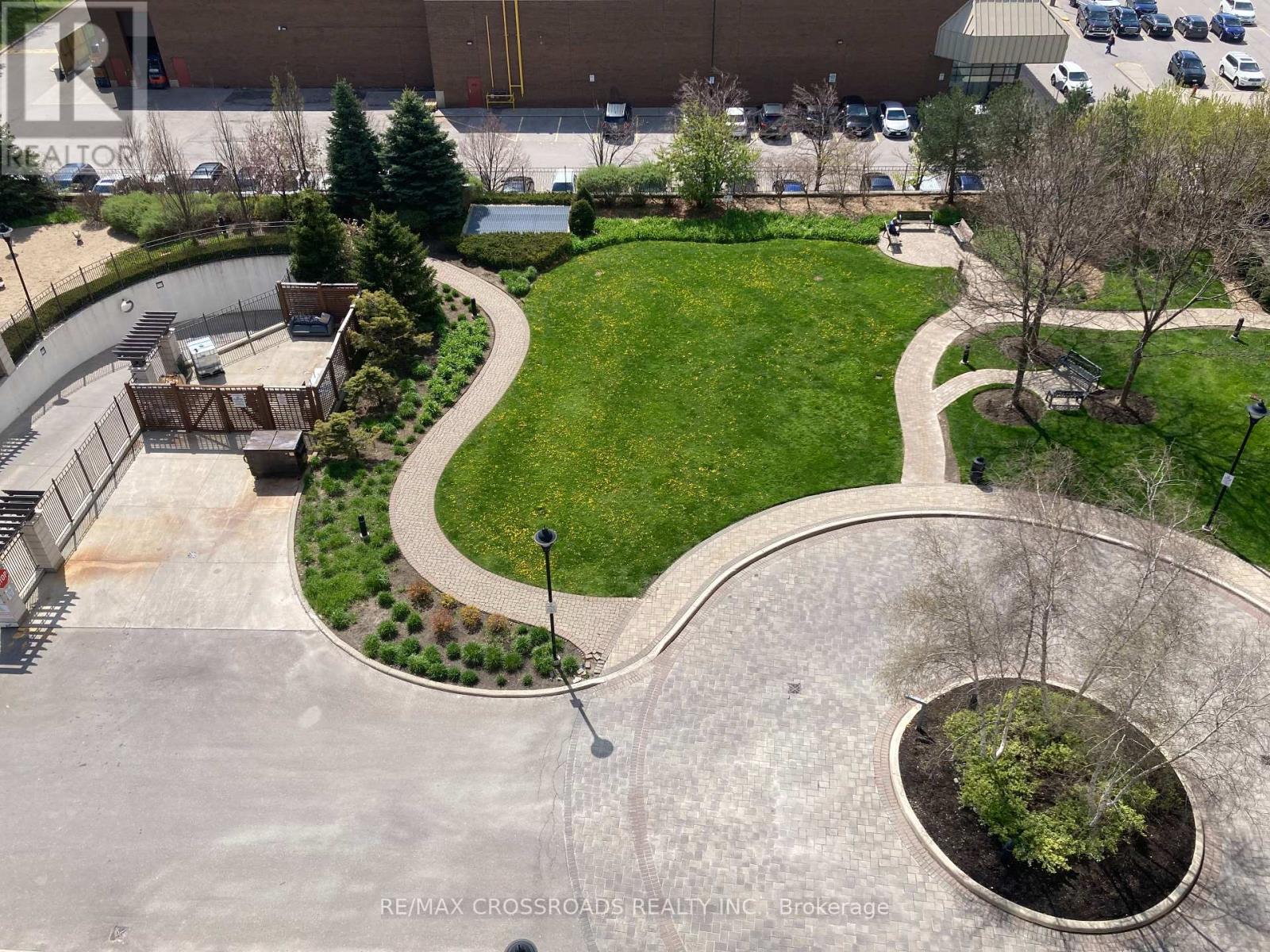 910 - 18 Harding Boulevard, Richmond Hill, Ontario  L4C 0T3 - Photo 10 - N12483900