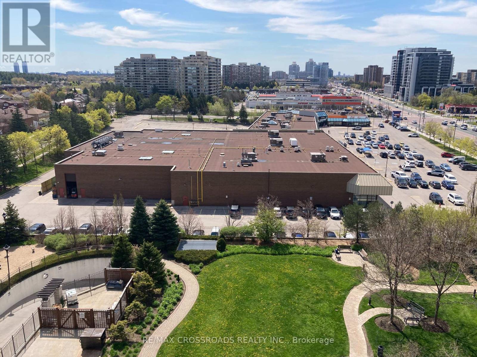 910 - 18 Harding Boulevard, Richmond Hill, Ontario  L4C 0T3 - Photo 11 - N12483900