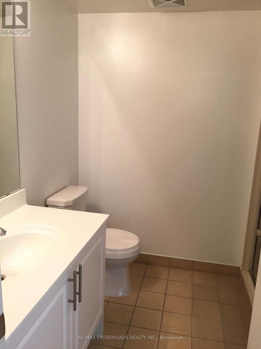 910 - 18 Harding Boulevard, Richmond Hill, Ontario  L4C 0T3 - Photo 9 - N12483900