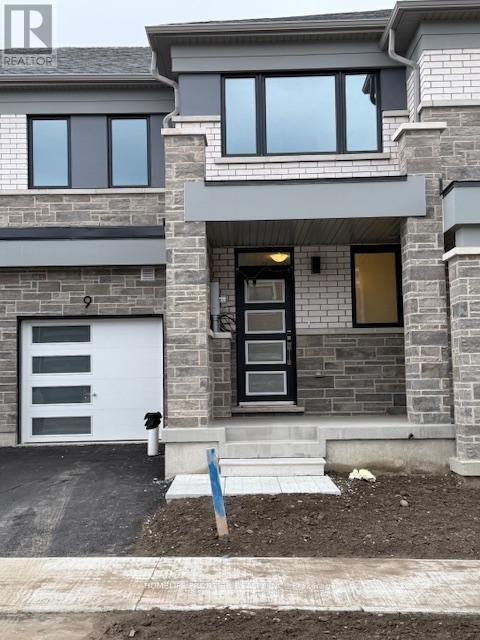 9 VINEWOOD CRESCENT, barrie, Ontario