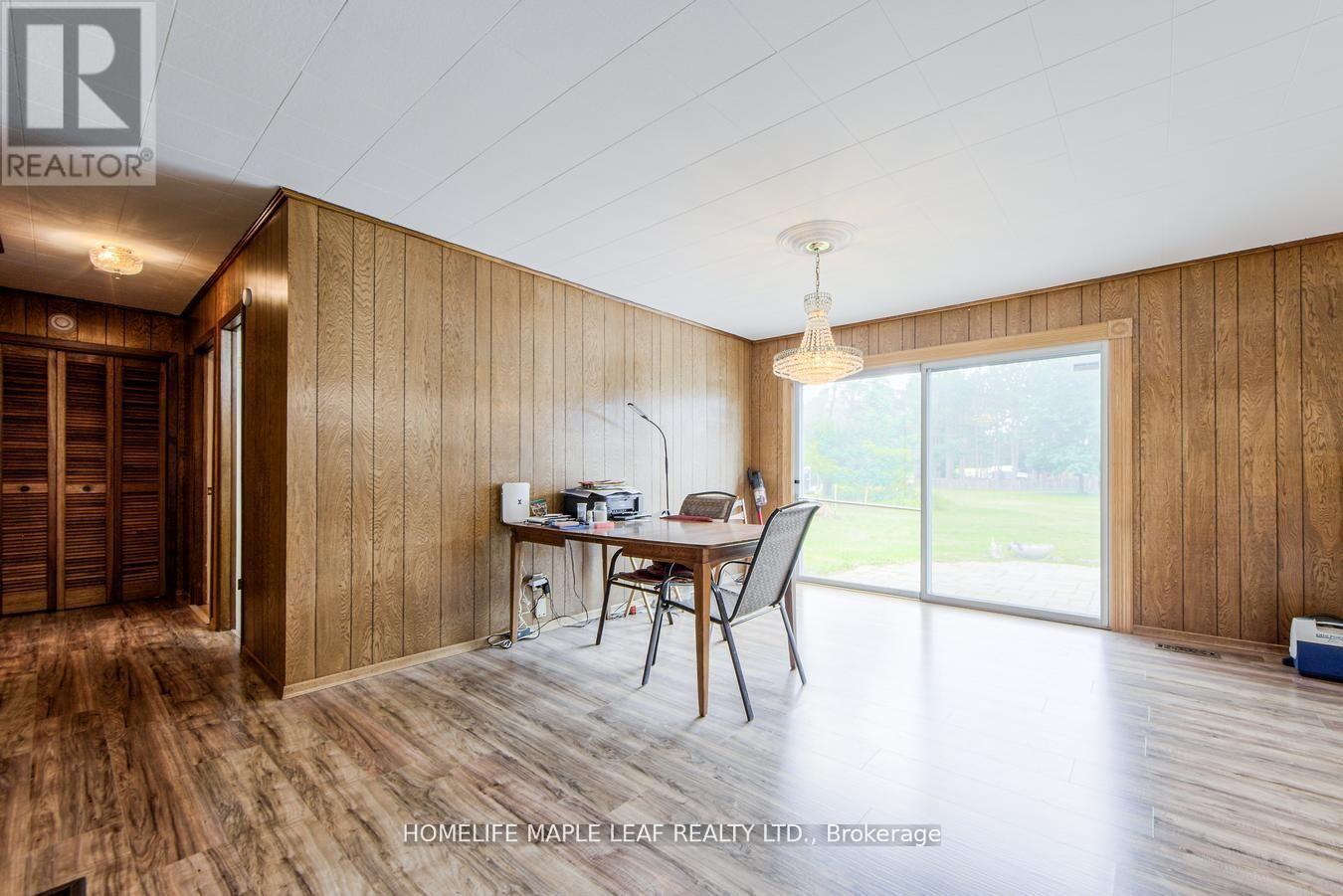 6168 County Road 9, Clearview, Ontario  L0M 1N0 - Photo 10 - S12483806