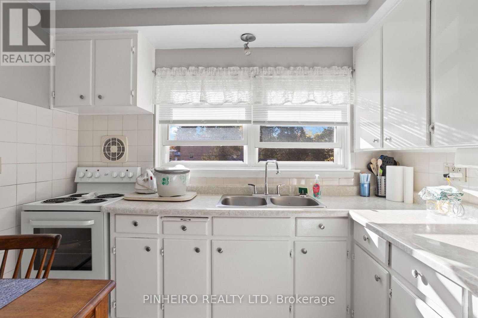 1803 Park Avenue, London East, Ontario  N5W 2J6 - Photo 23 - X12483948