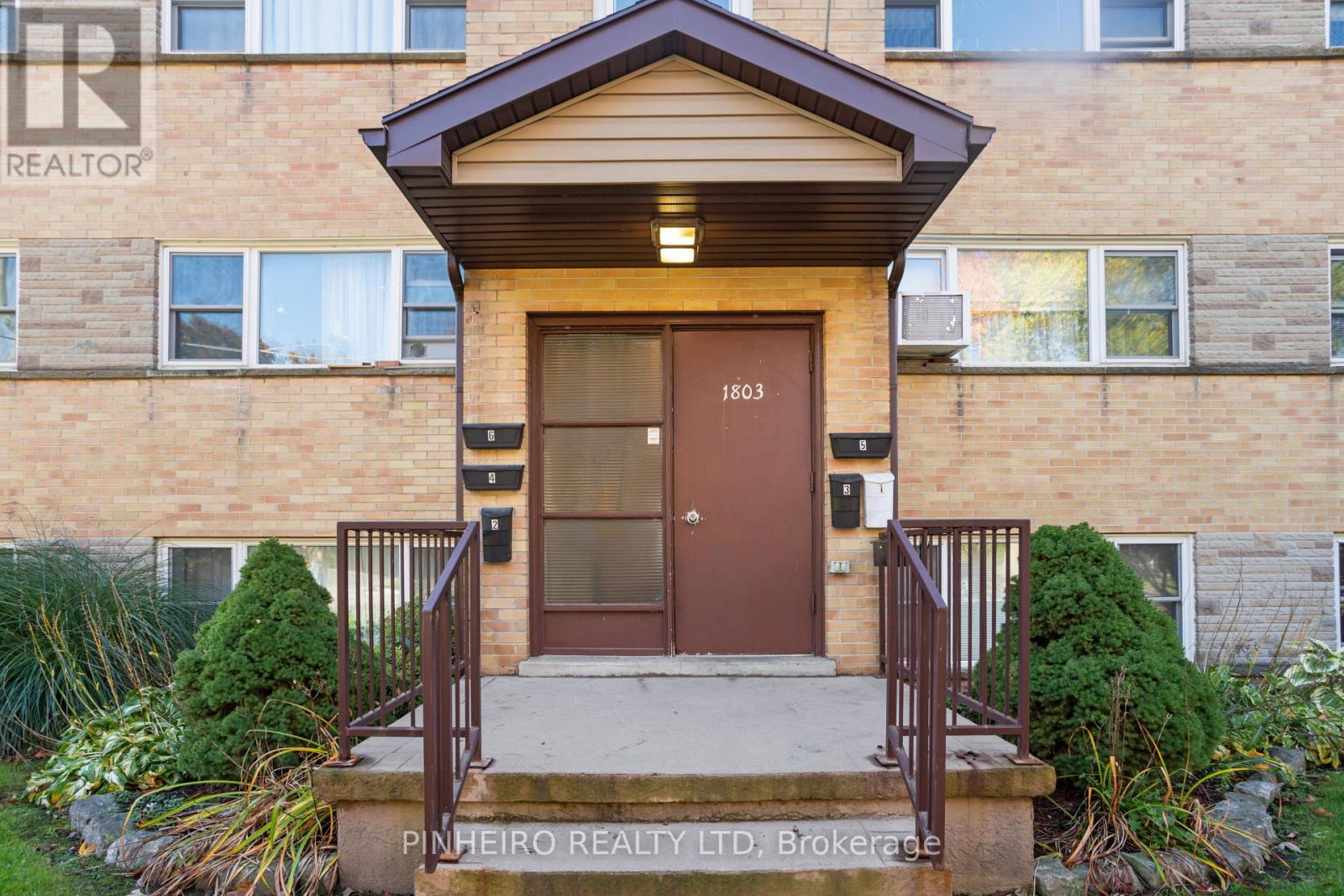 1803 Park Avenue, London East, Ontario  N5W 2J6 - Photo 3 - X12483948