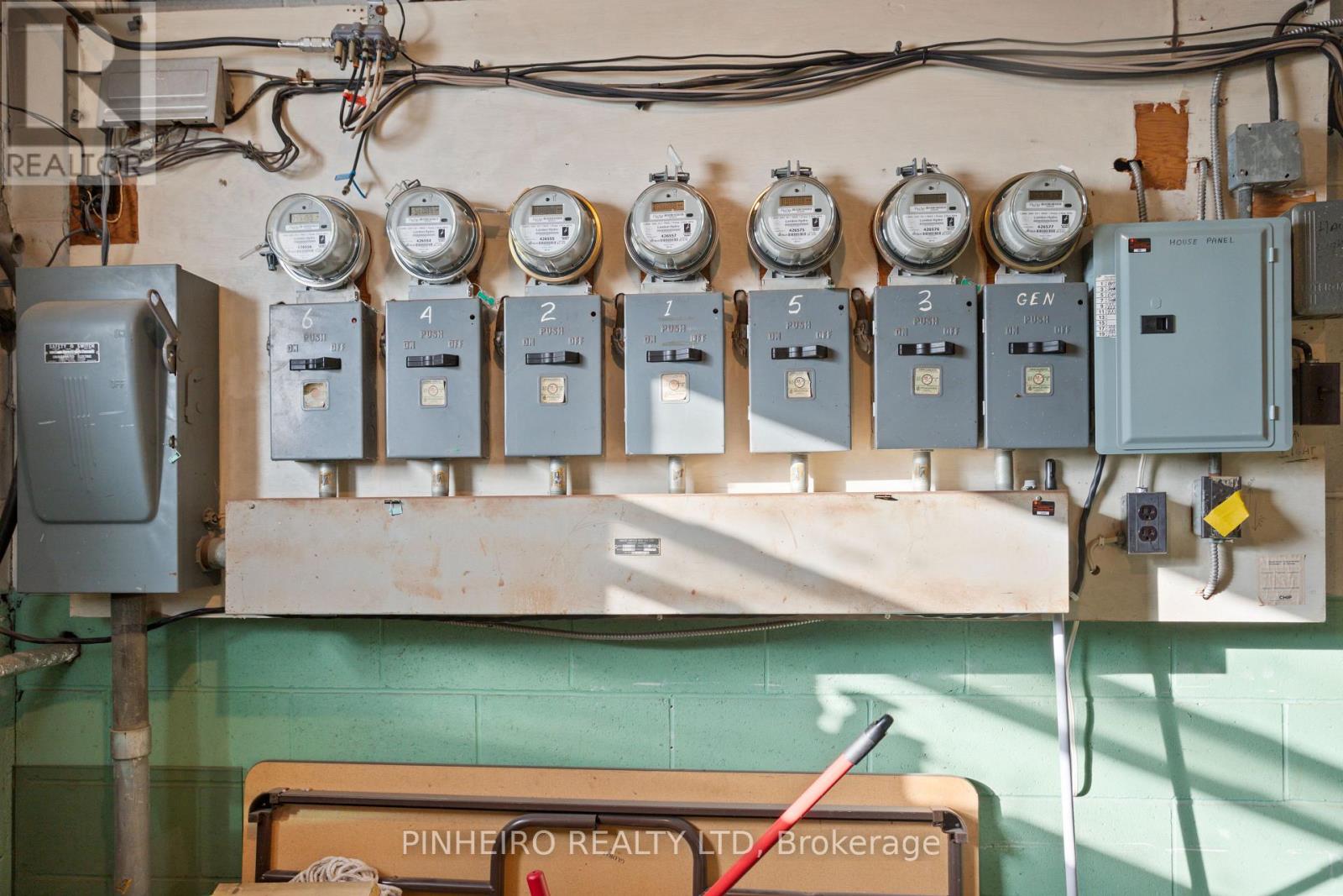 1803 Park Avenue, London East, Ontario  N5W 2J6 - Photo 32 - X12483948