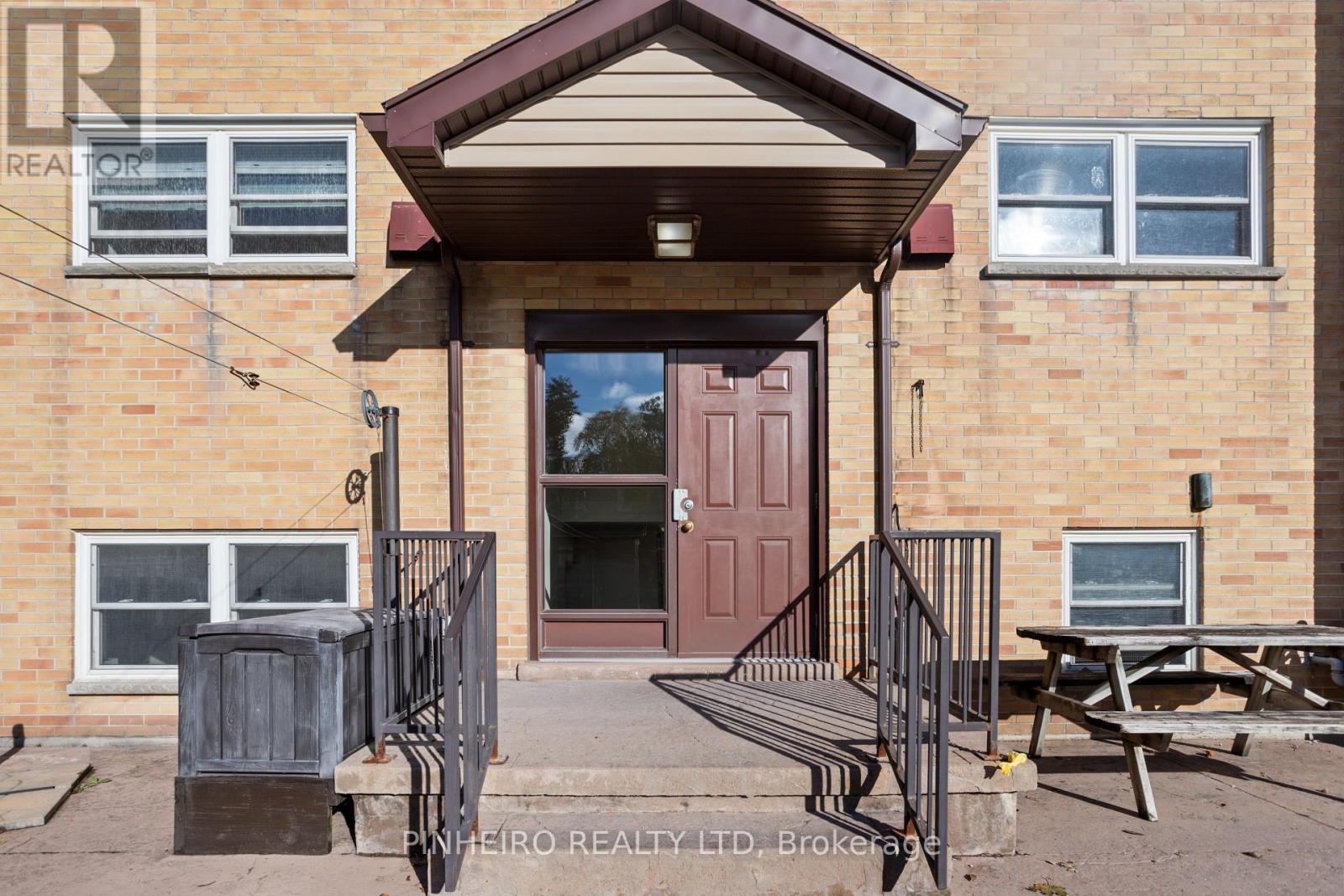 1803 Park Avenue, London East, Ontario  N5W 2J6 - Photo 39 - X12483948