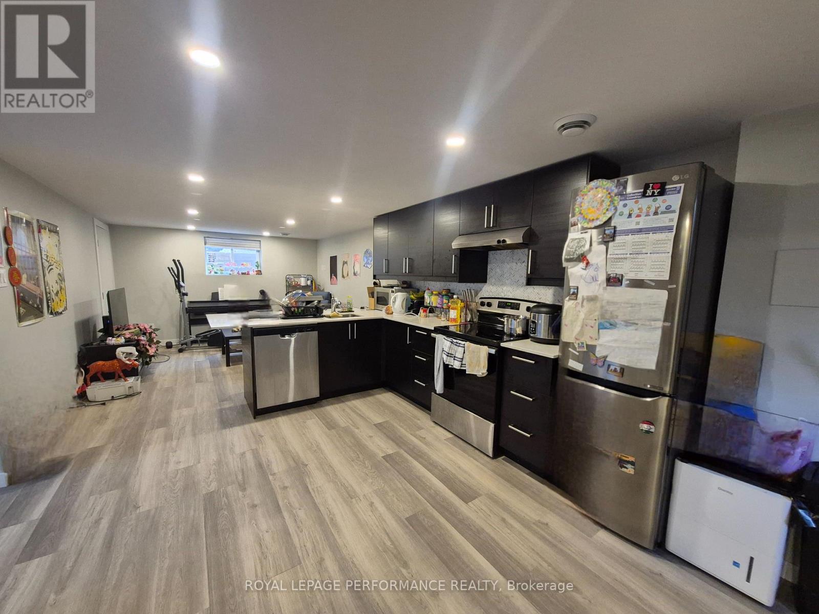 2529 Roman Avenue, Ottawa, Ontario  K2B 7X8 - Photo 26 - X12483920