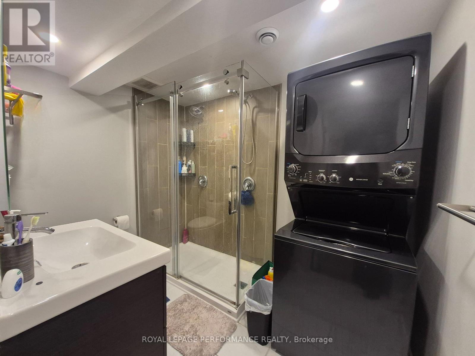 2529 Roman Avenue, Ottawa, Ontario  K2B 7X8 - Photo 33 - X12483920