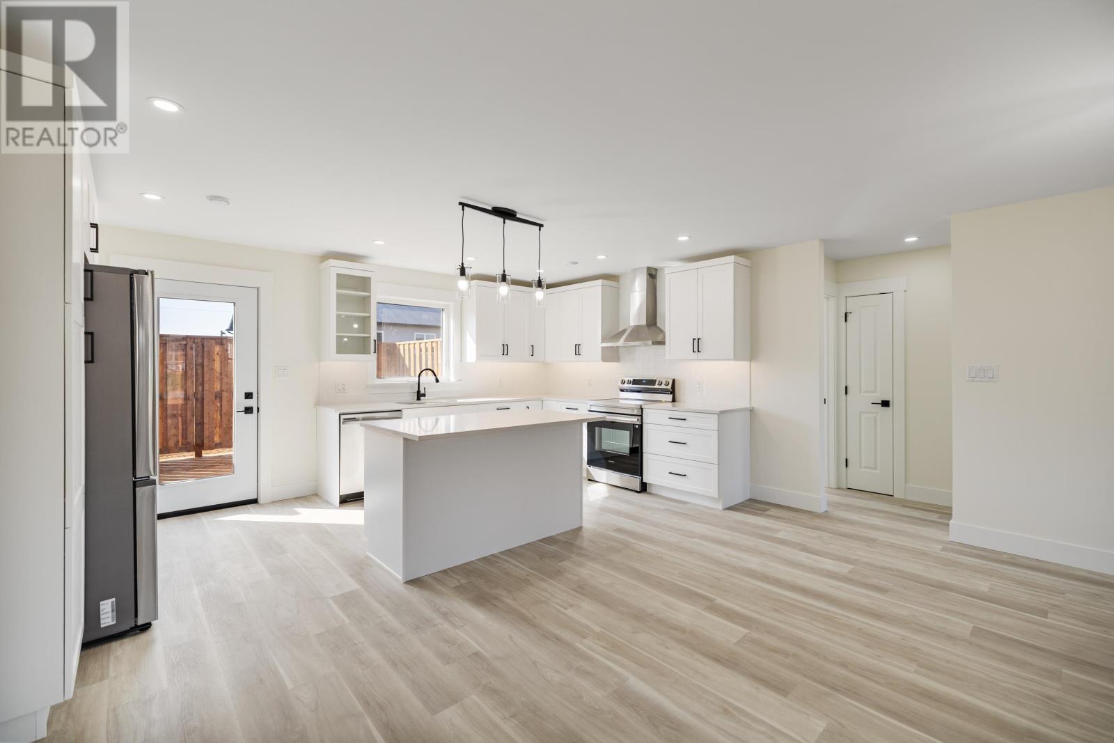 54 Smallwood Terrace, Stratford, Prince Edward Island  C1B 4L8 - Photo 17 - 202525442