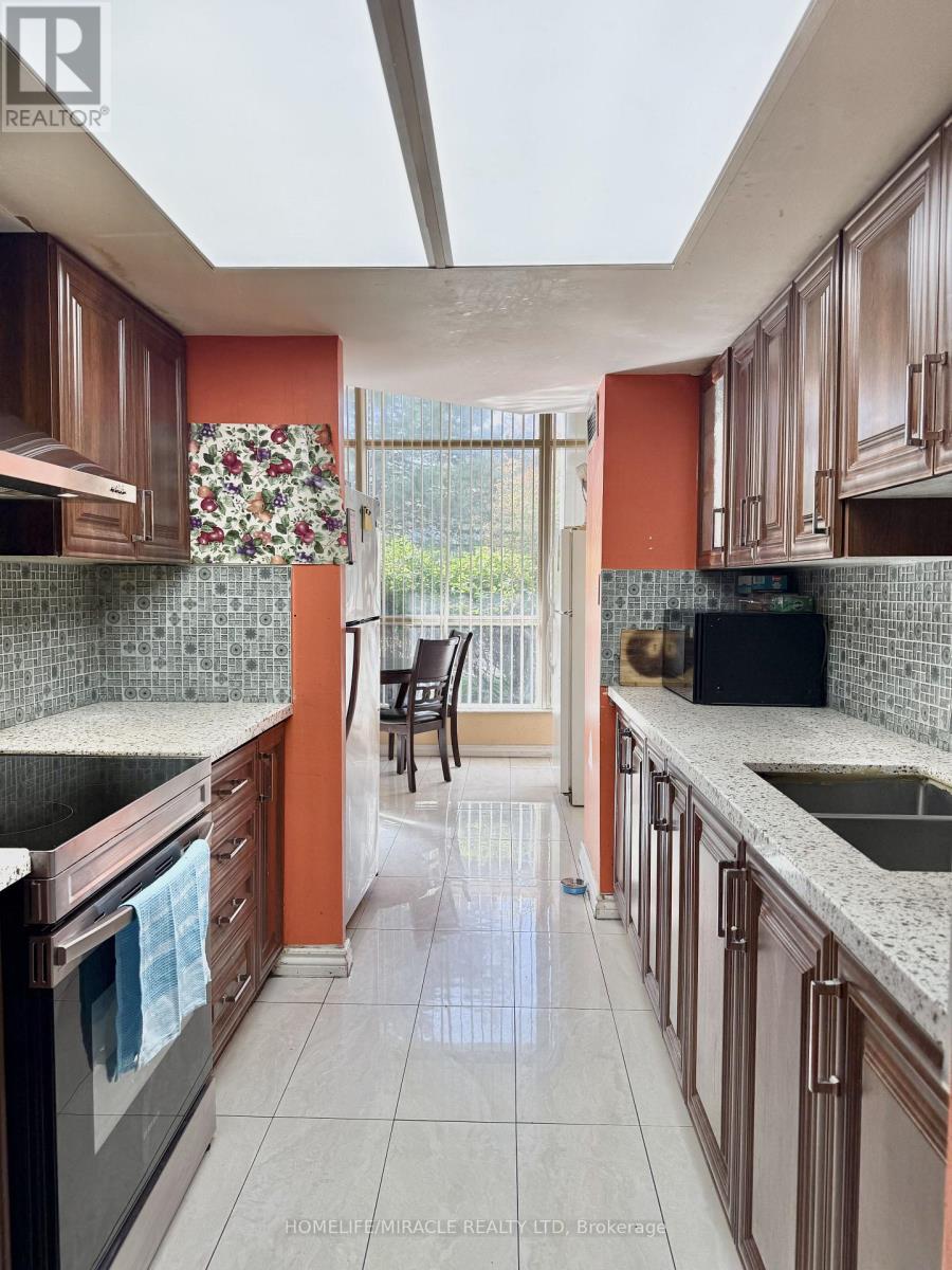 114 - 1 Rowntree Road, Toronto, Ontario  M9V 5G7 - Photo 14 - W12465059