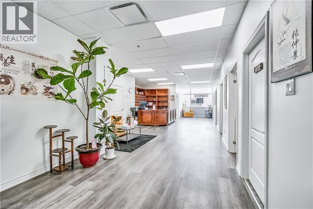 1040 Garner Road W Unit# 207, Ancaster, Ontario  L9G 3K9 - Photo 8 - 40743047