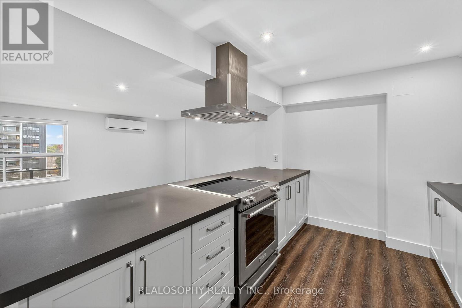905 - 15 Elizabeth Street N, Mississauga, Ontario  L5G 2Z3 - Photo 16 - W12483786