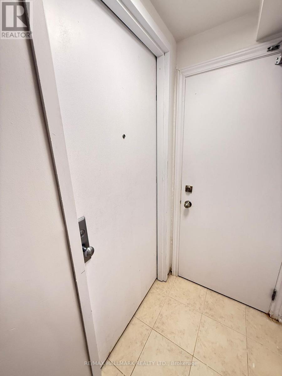 Basement - 2 Polygon Court, Brampton, Ontario  L6Z 3X7 - Photo 2 - W12483788