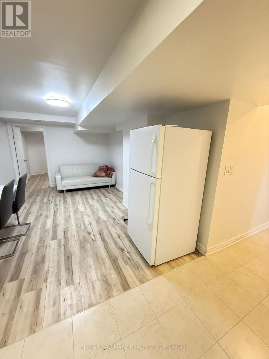 Basement - 2 Polygon Court, Brampton, Ontario  L6Z 3X7 - Photo 4 - W12483788
