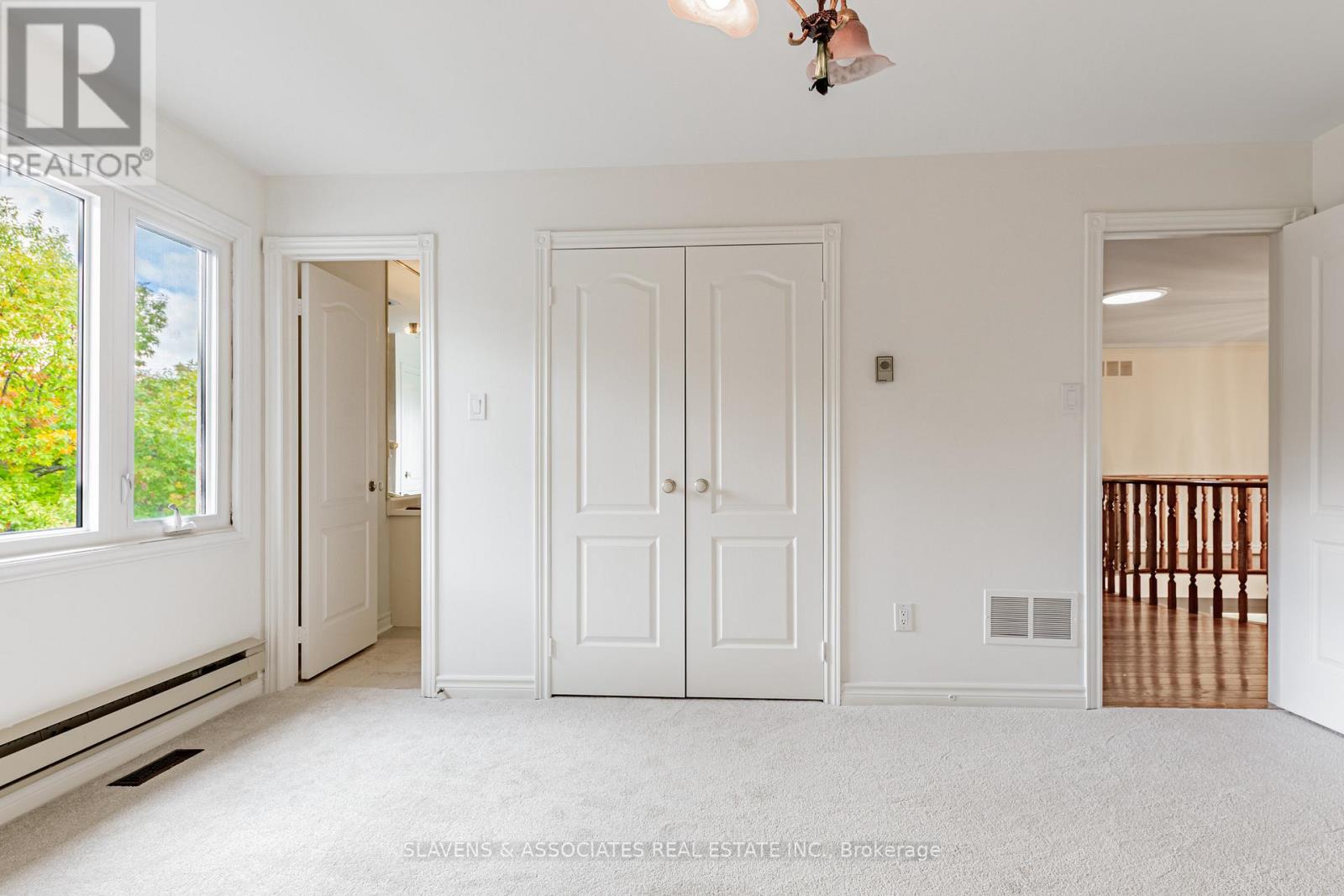 2397 Marisa Court, Mississauga, Ontario  L5K 2P7 - Photo 33 - W12483837