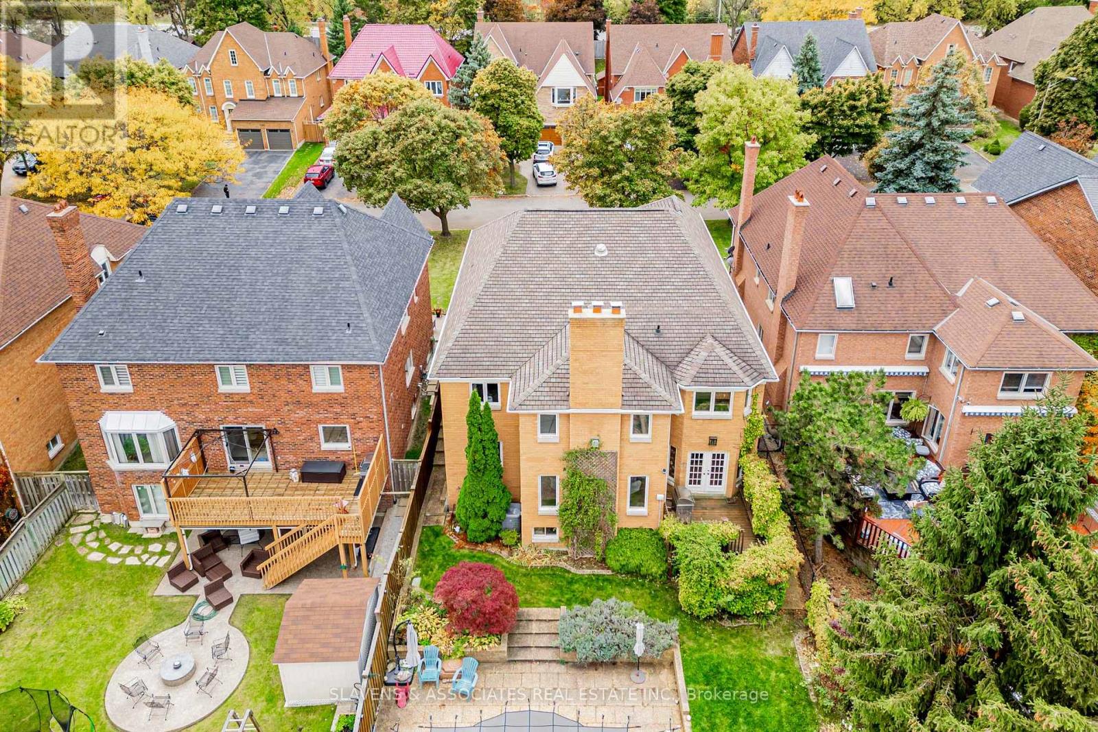 2397 Marisa Court, Mississauga, Ontario  L5K 2P7 - Photo 46 - W12483837