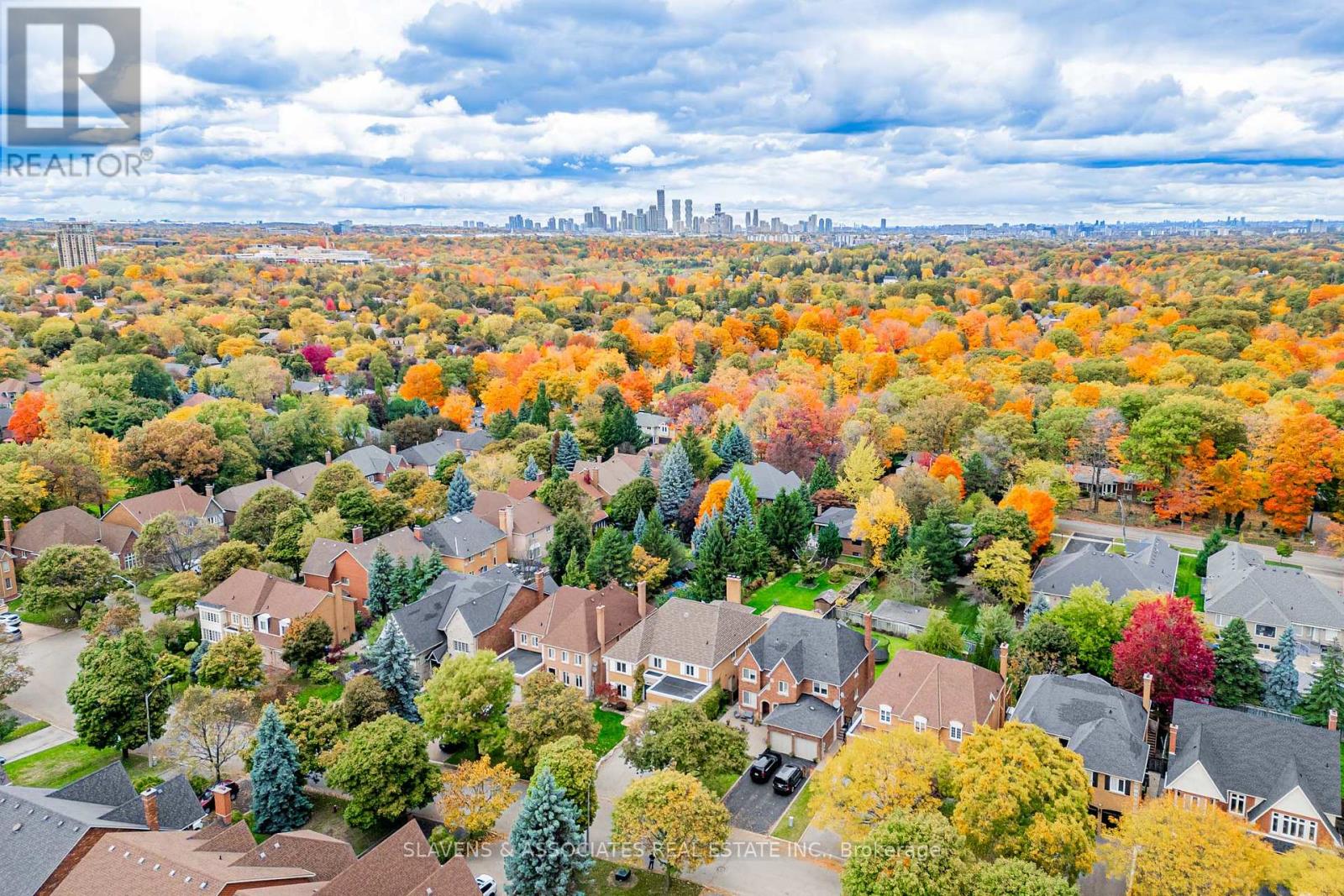 2397 Marisa Court, Mississauga, Ontario  L5K 2P7 - Photo 48 - W12483837