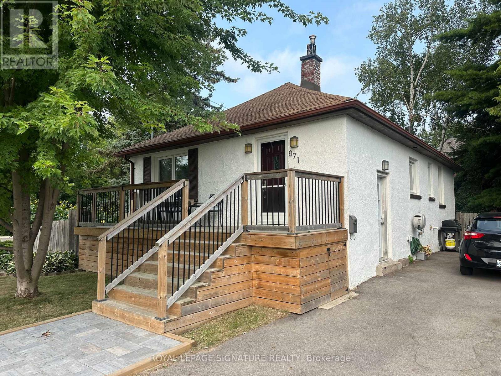 871 Tenth Street, Mississauga, Ontario  L5E 1S8 - Photo 1 - W12483880