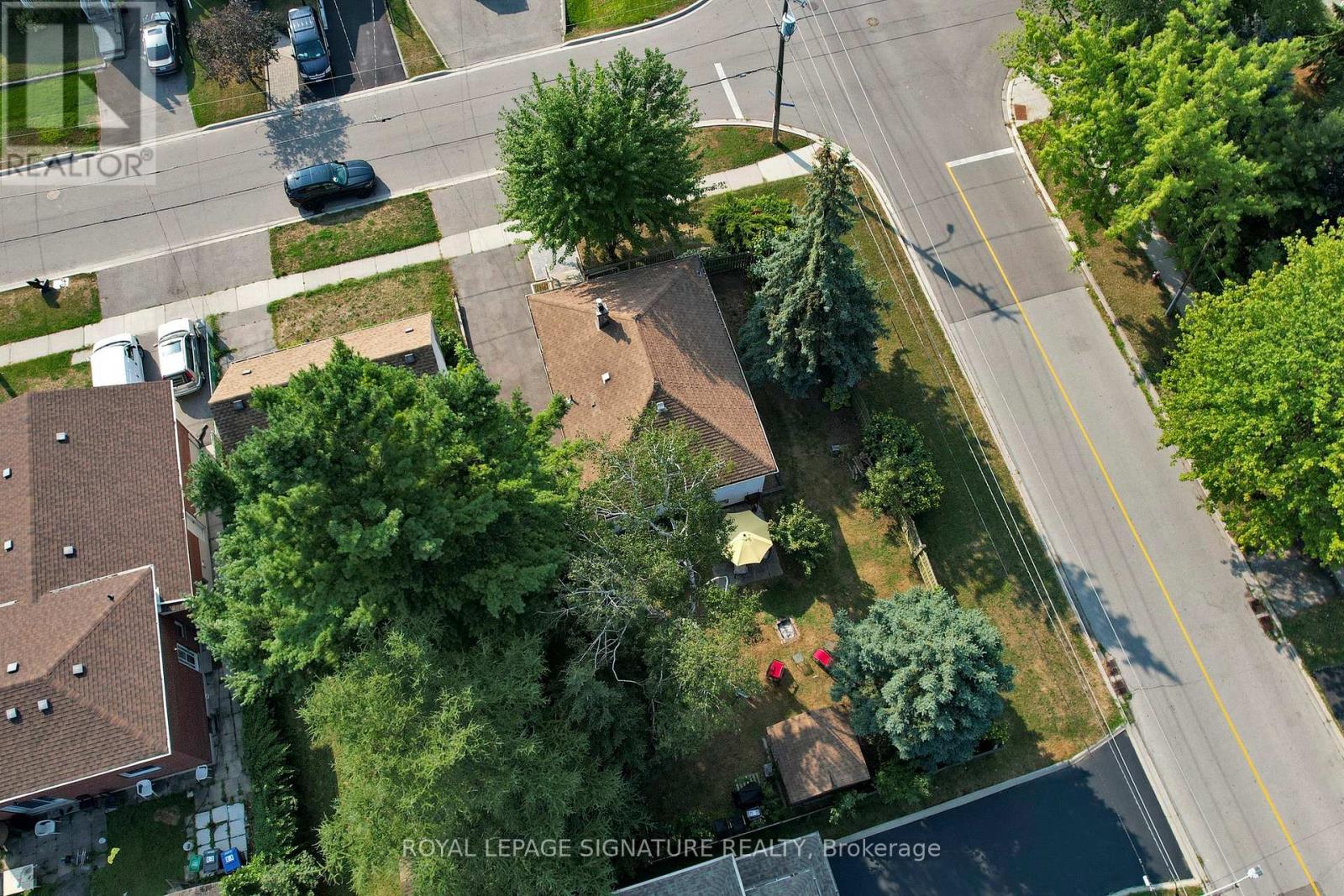 871 Tenth Street, Mississauga, Ontario  L5E 1S8 - Photo 29 - W12483880