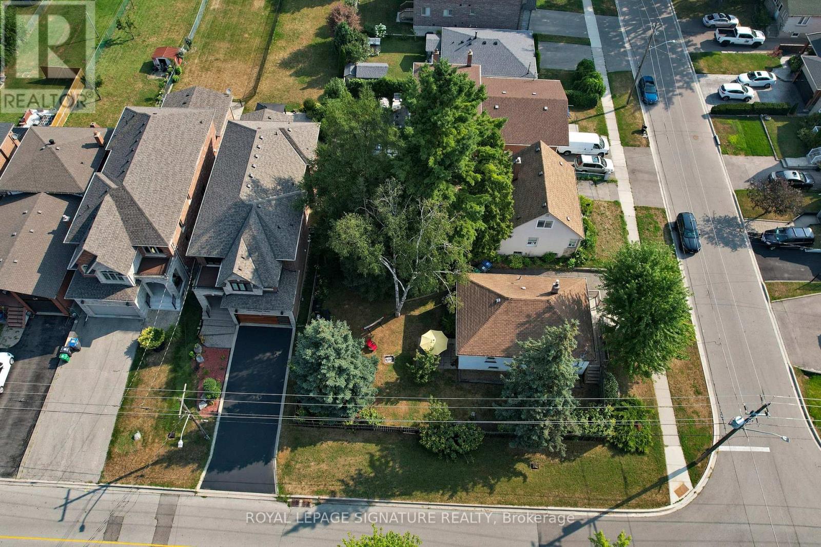 871 Tenth Street, Mississauga, Ontario  L5E 1S8 - Photo 30 - W12483880