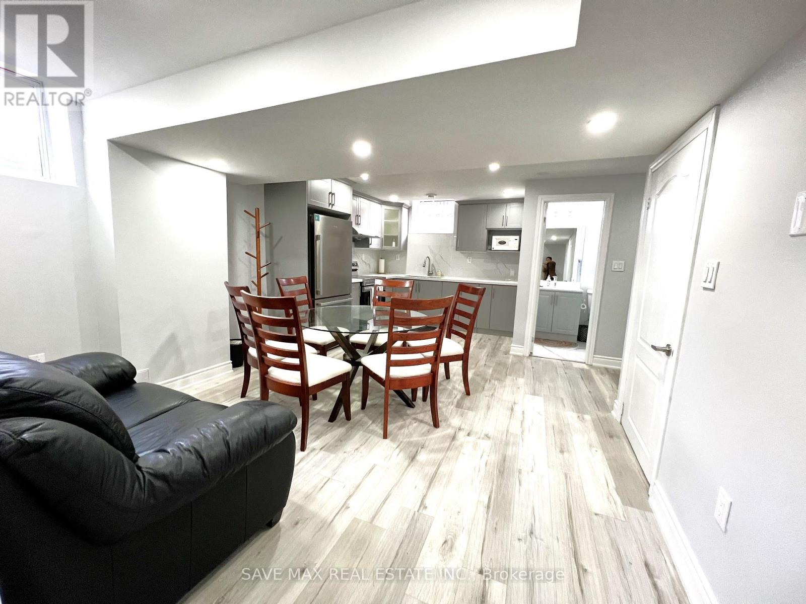 116 Leadership Drive, Brampton, Ontario  L6Y 5T4 - Photo 6 - W12483883