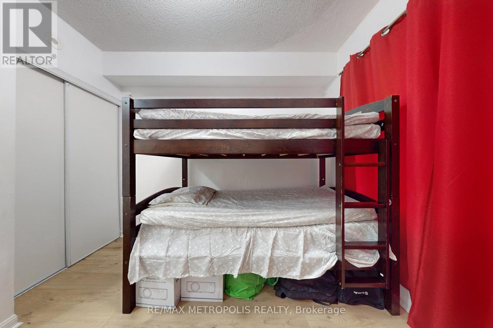 2025 - 3043 Finch Avenue W, Toronto, Ontario  M9M 0A4 - Photo 17 - W12483898