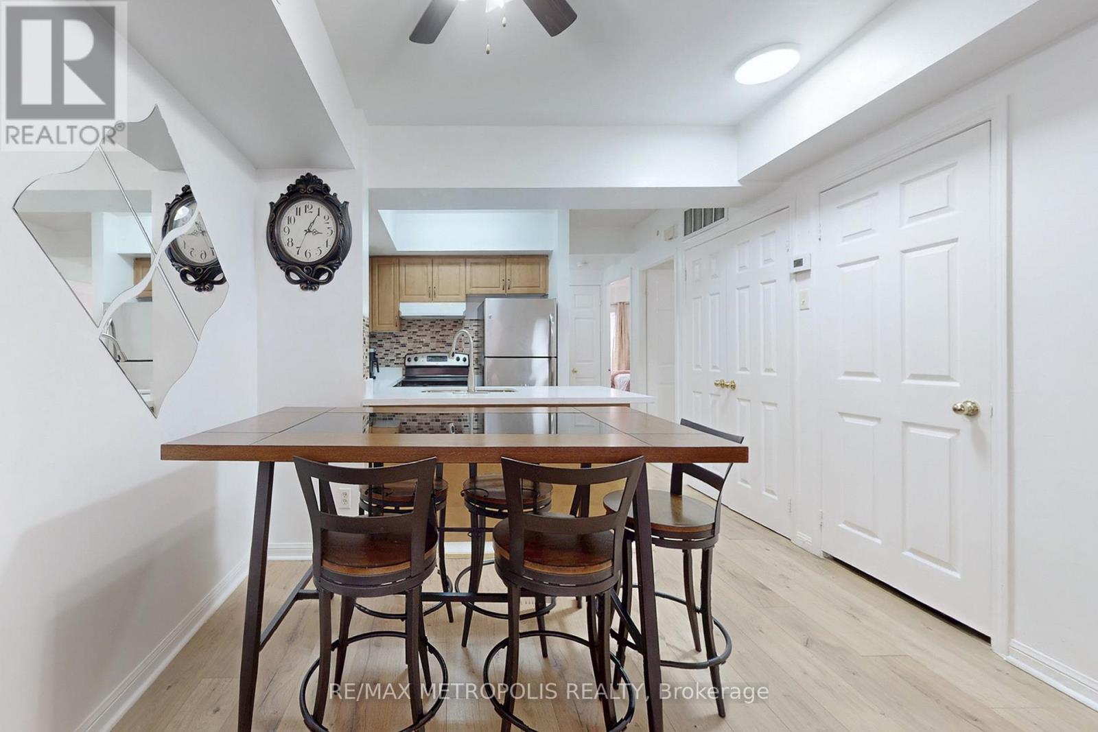 2025 - 3043 Finch Avenue W, Toronto, Ontario  M9M 0A4 - Photo 8 - W12483898