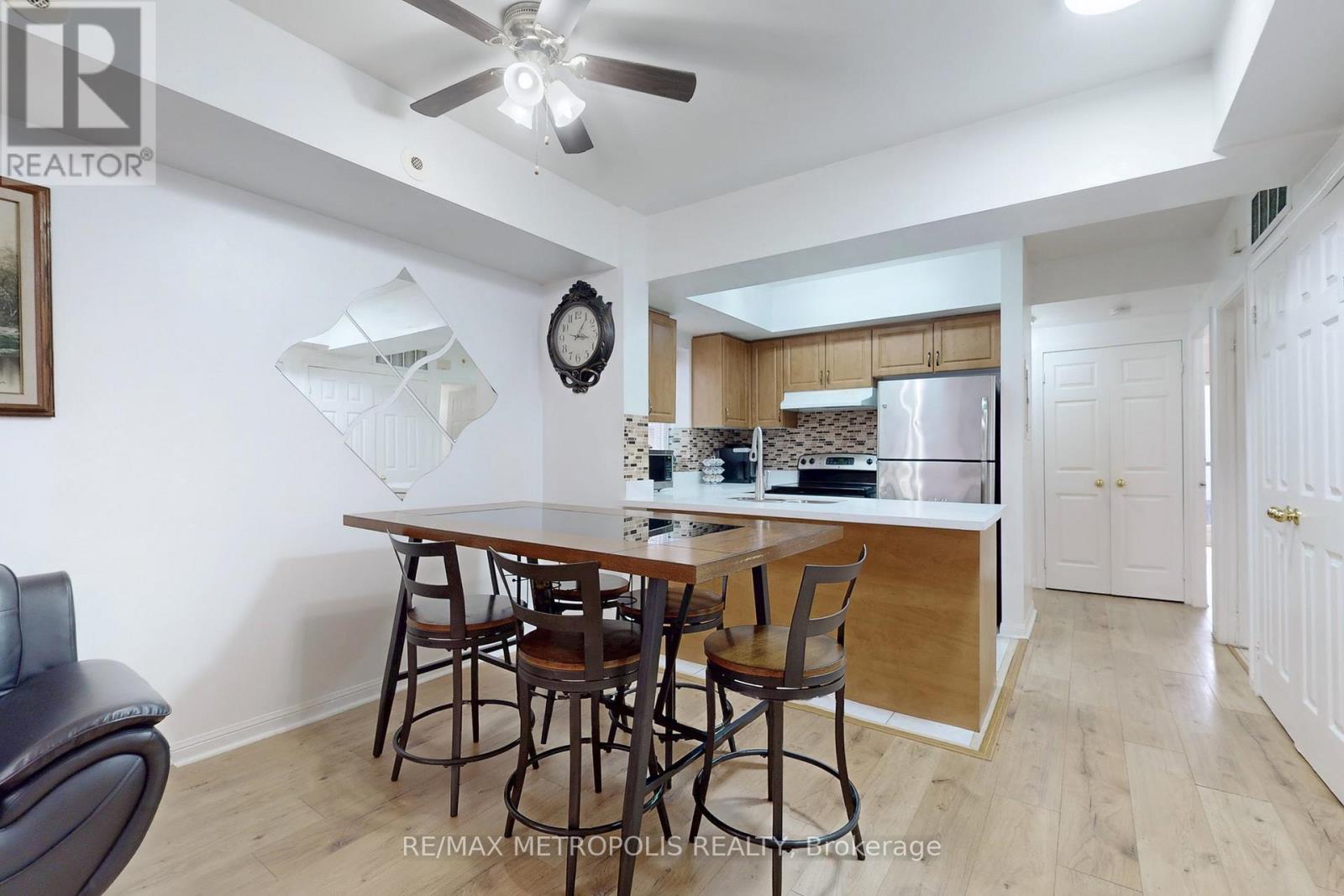 2025 - 3043 Finch Avenue W, Toronto, Ontario  M9M 0A4 - Photo 9 - W12483898