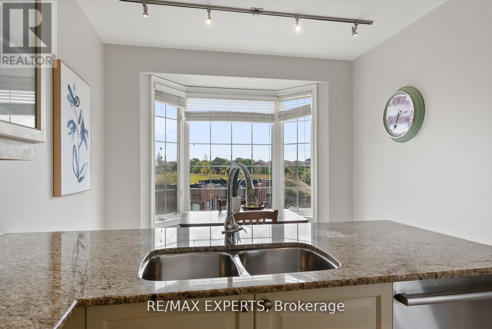 134 Rolling Hills Lane, Caledon, Ontario  L7E 4E1 - Photo 17 - W12483901