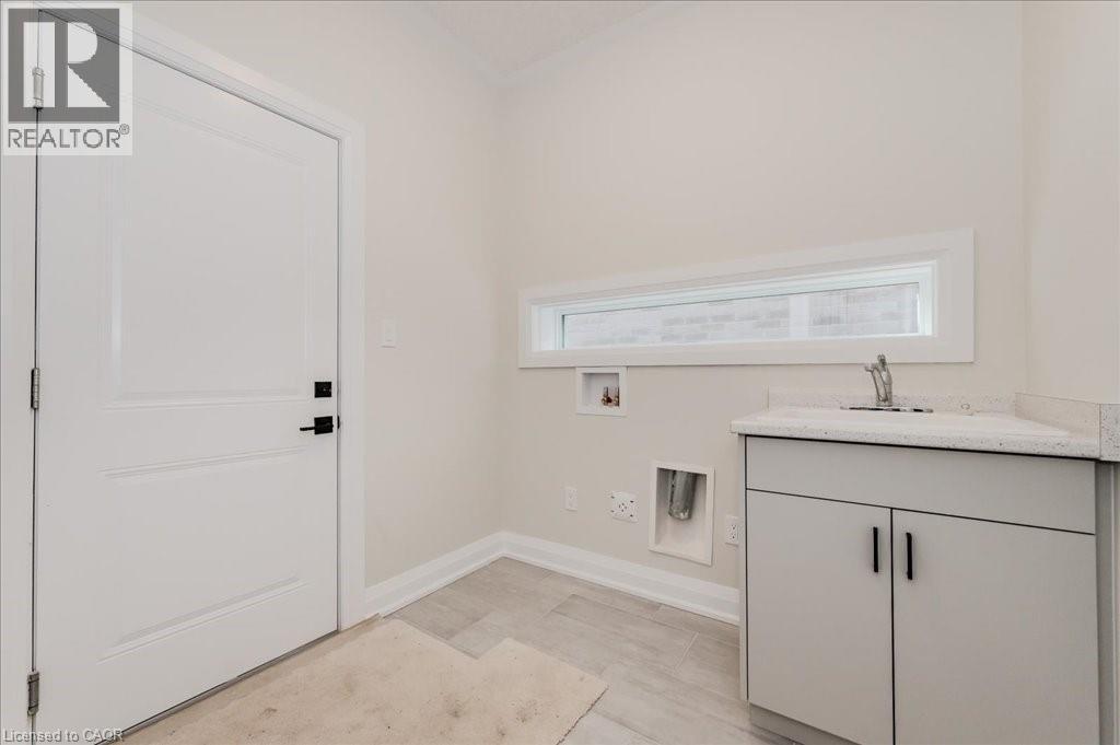 552 Balsam Poplar Street, Waterloo, Ontario  N2V 0E3 - Photo 12 - 40757918