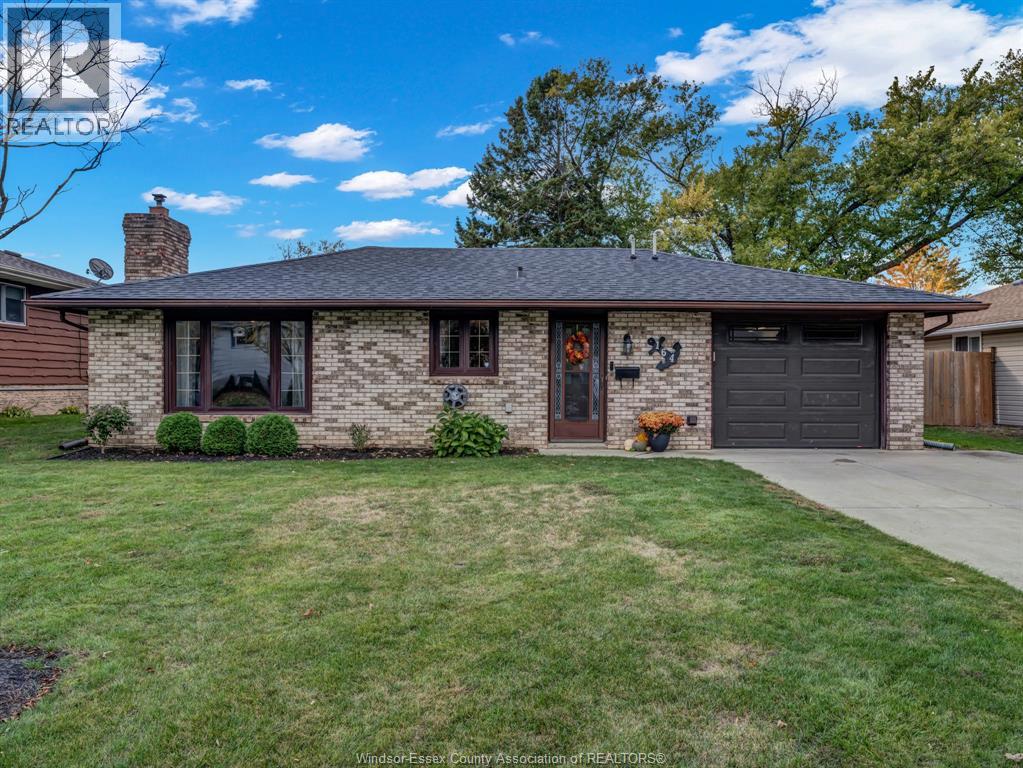 164 OWENWOOD DRIVE, Kingsville, Ontario