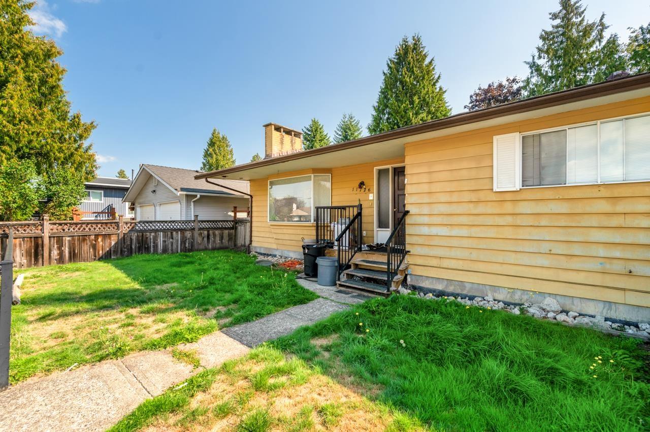 11726 94a Avenue, Delta, British Columbia  V4C 3S3 - Photo 2 - R3062056