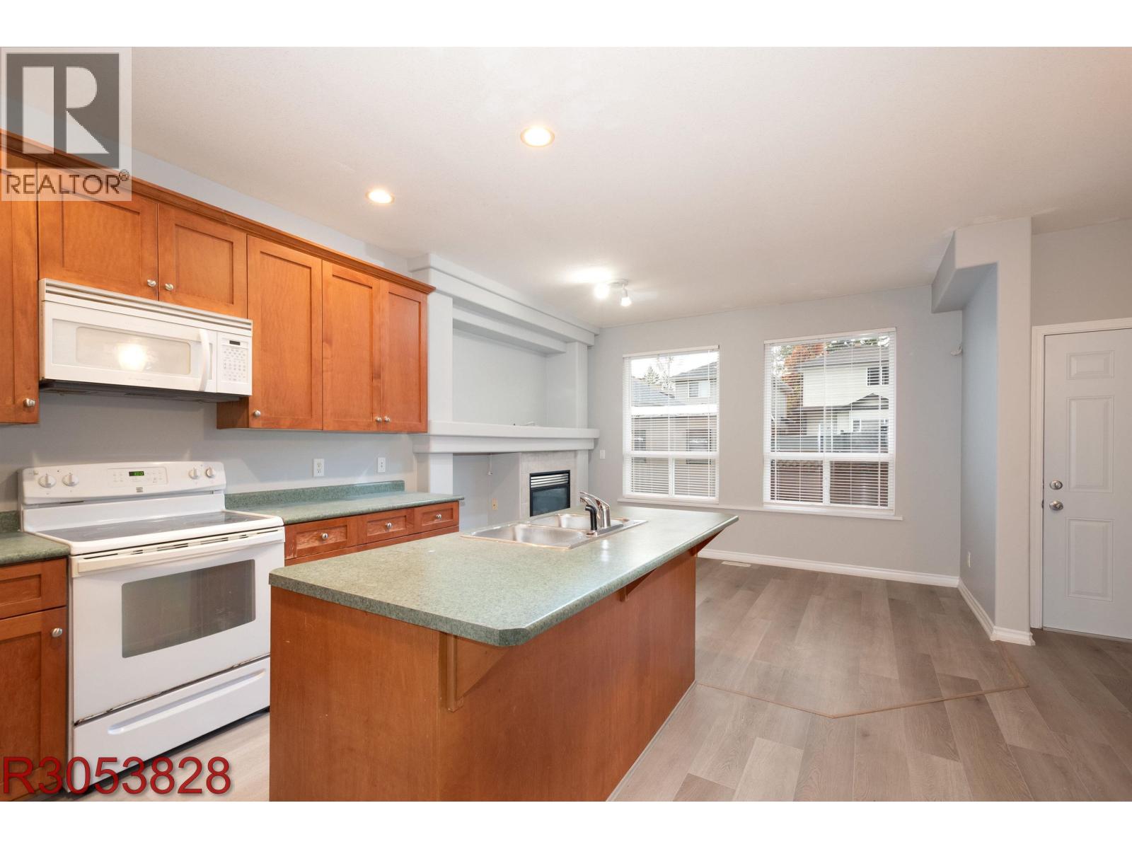 24105 102 Avenue, Maple Ridge, British Columbia  V2W 2A2 - Photo 12 - R3053828