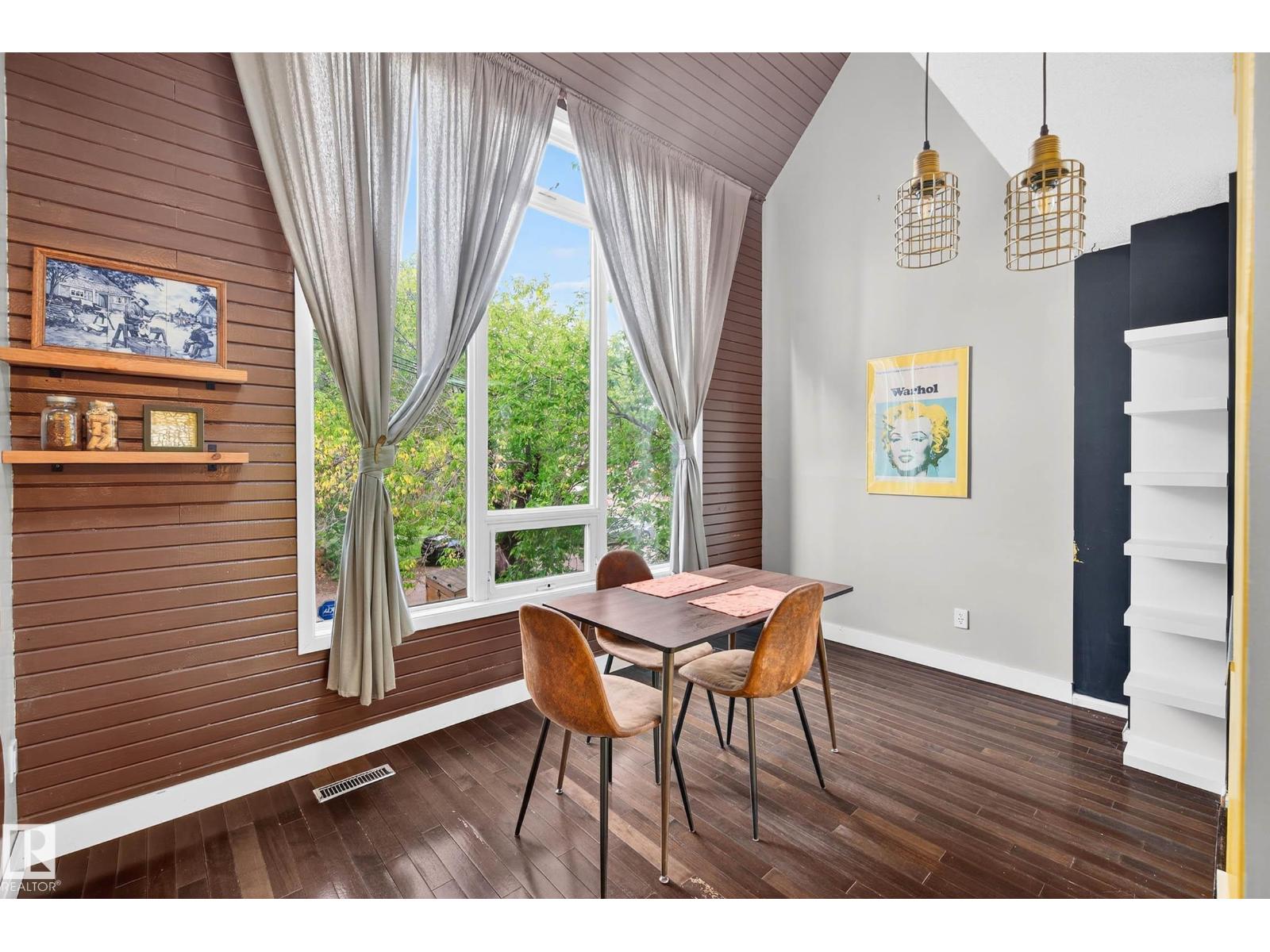 10348A 121 ST NW, Edmonton, Alberta